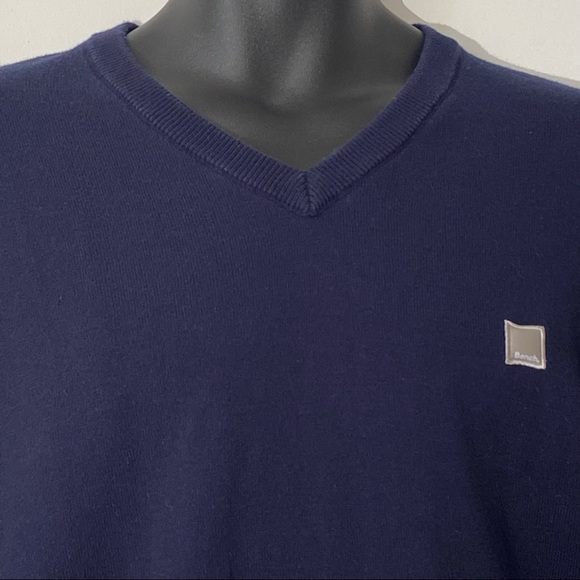 Bench men blue v neck long sleeves pullover sweater,Size L. Pre- owned condition - Picture 11 of 15
